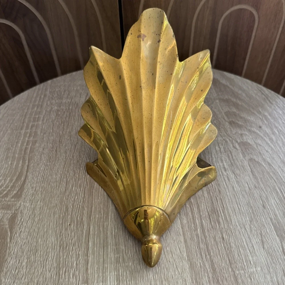 Vintage Art Deco Brass Leaf Design Wall Mount Planter Pocket Holder